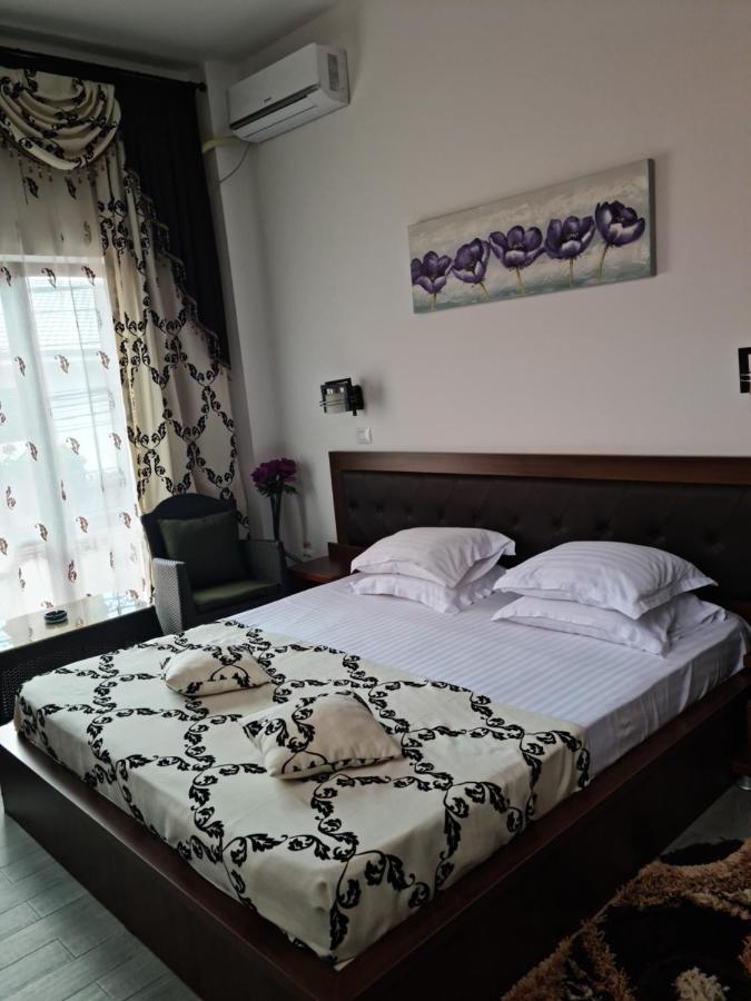 Casa Dfg *
